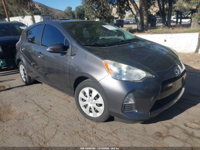 Toyota Prius c One Image 1