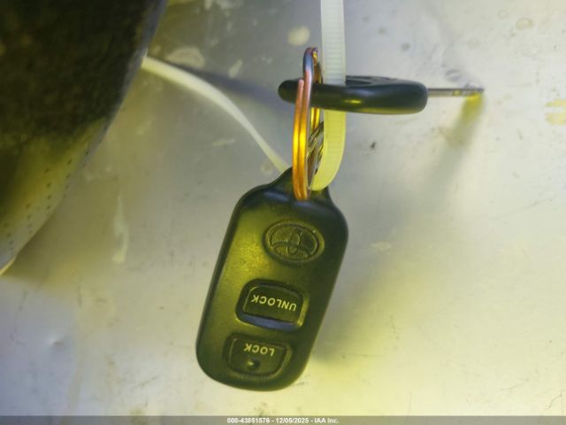 Toyota Corolla S Image 11