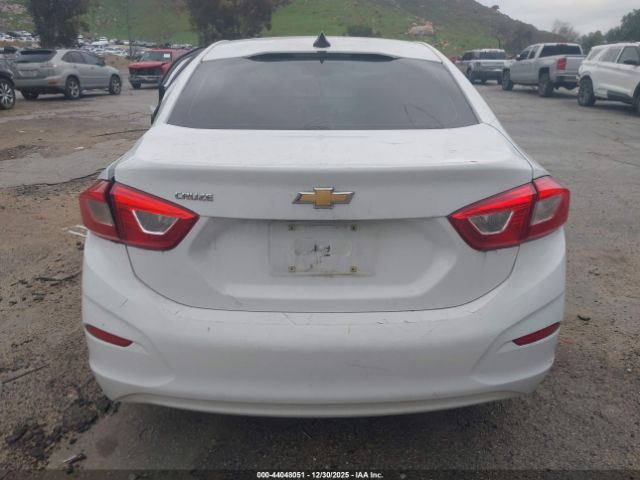 Chevrolet Cruze Ls Auto Image 13