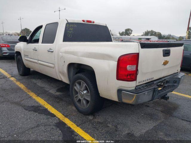 Chevrolet Silverado 1500 Lt Image 2
