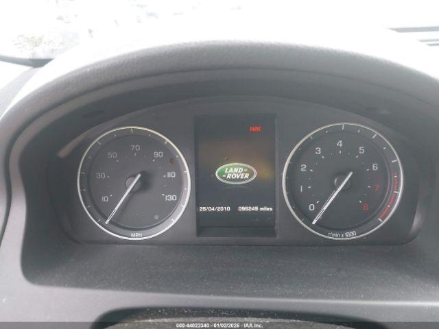 Land Rover LR2 Image 2