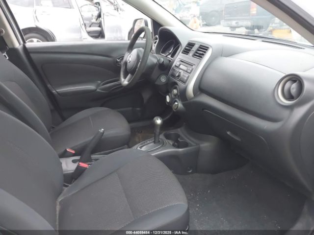 Nissan Versa 1.6 Sv Image 3