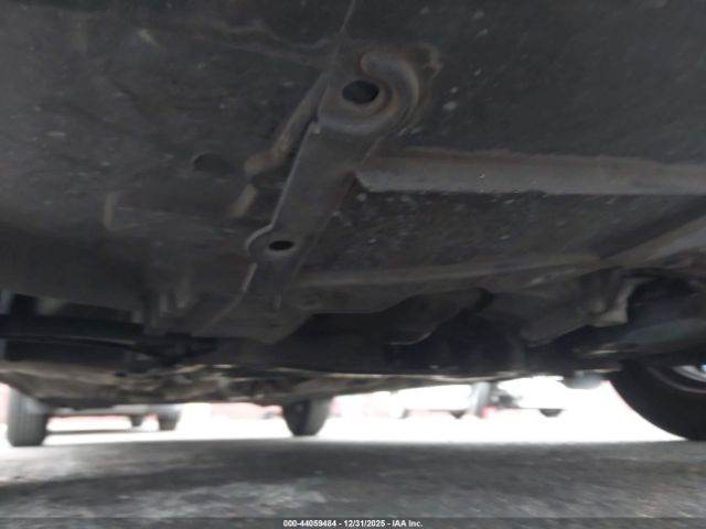 Nissan Versa 1.6 Sv Image 17