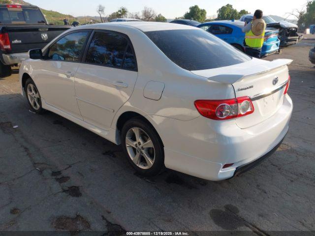 Toyota Corolla S Image 13