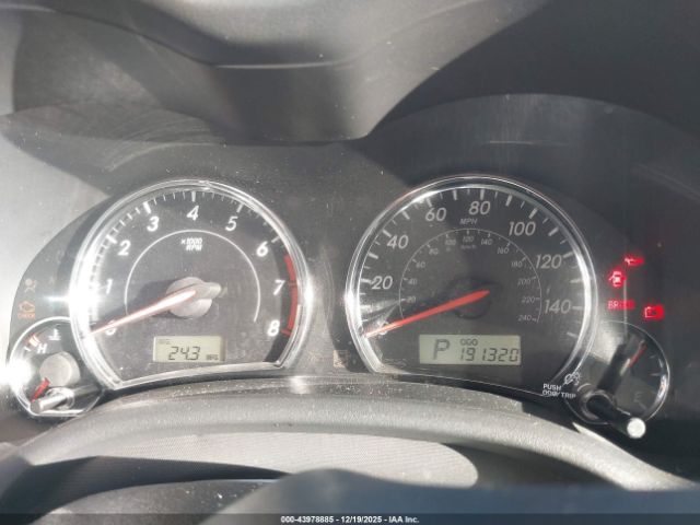 Toyota Corolla S Image 5