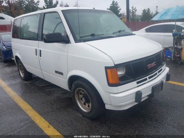 GMC Safari Image 1