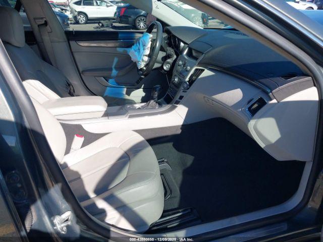 Cadillac CTS Standard Image 8