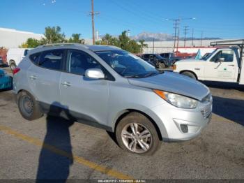  Salvage Hyundai TUCSON