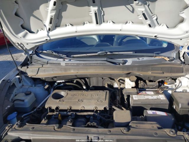 Hyundai TUCSON Gls Image 3