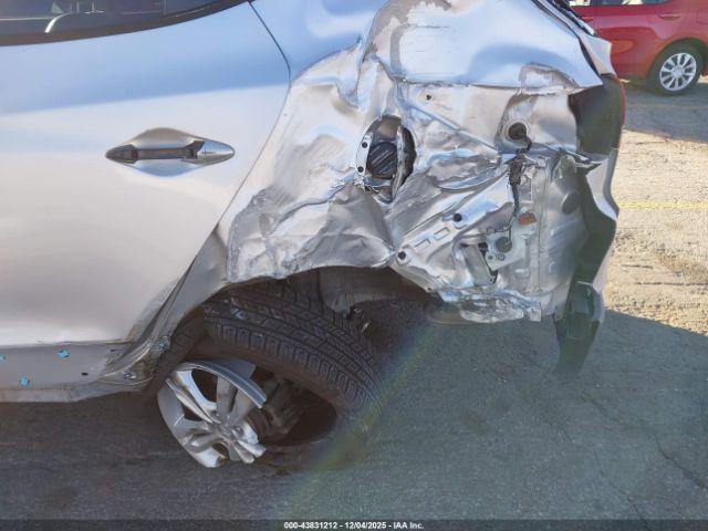 Hyundai TUCSON Gls Image 5