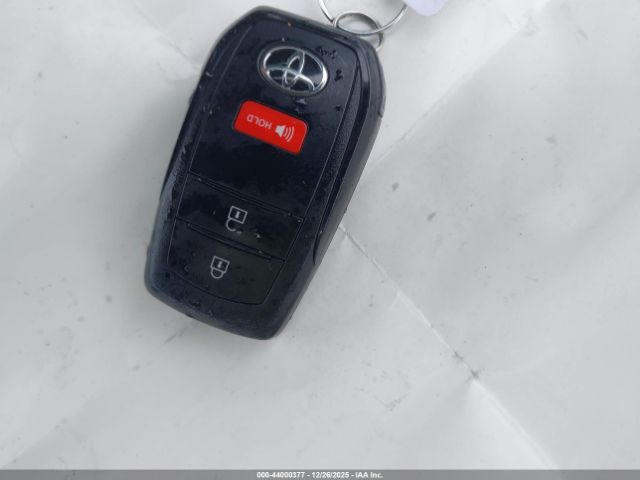 Toyota Prius Prime Xse Image 12