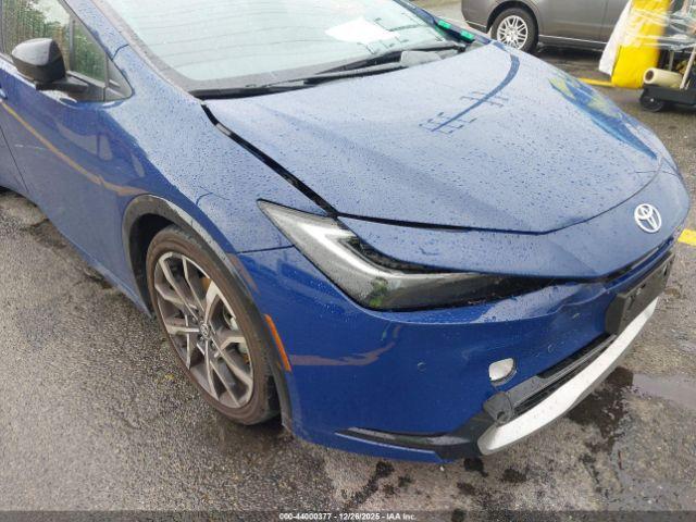 Toyota Prius Prime Xse Image 2