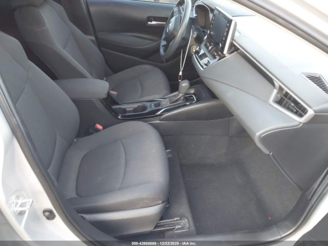 Toyota Corolla Le Image 6