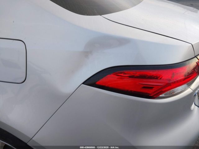 Toyota Corolla Le Image 16