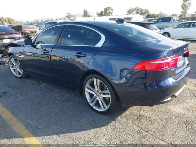 Jaguar XE 35t Prestige Image 4