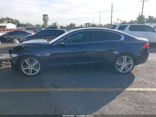 Jaguar XE 35t Prestige Image 13