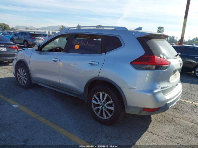 Nissan Rogue Sv Image 4