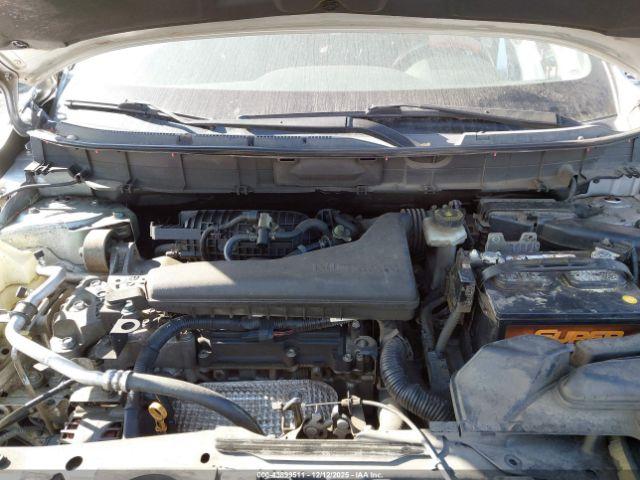 Nissan Rogue Sv Image 2