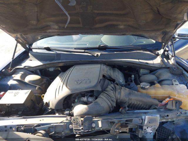 Chrysler 300c Image 9