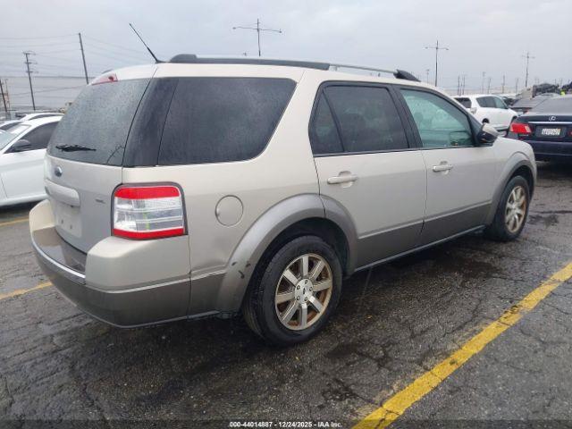 Ford Taurus X Sel Image 16