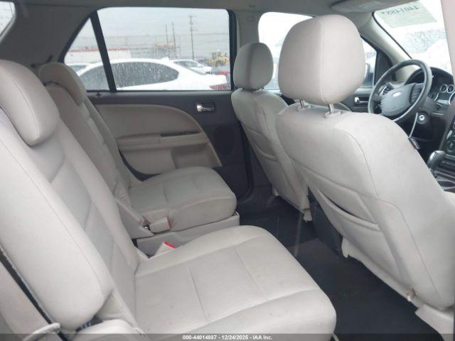 Ford Taurus X Sel Image 12