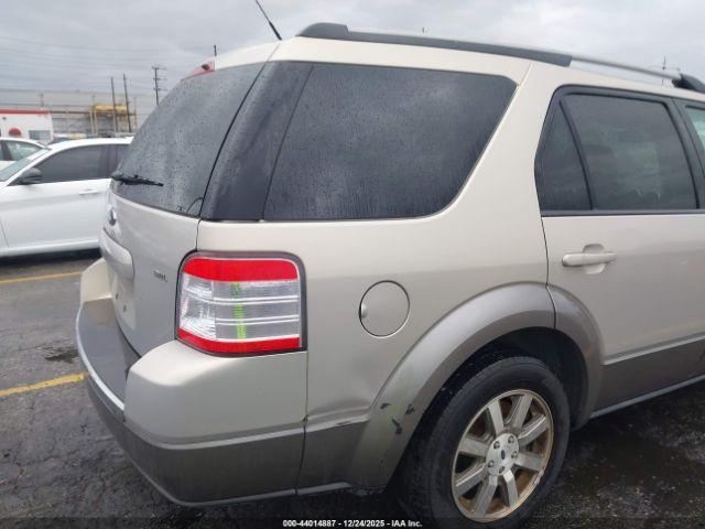 Ford Taurus X Sel Image 13