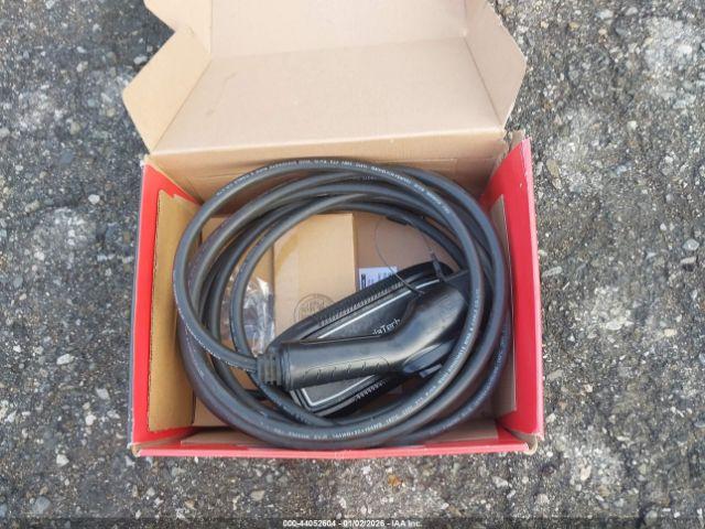 Chevrolet Volt Image 3