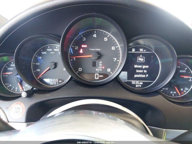 Porsche Cayenne Image 10