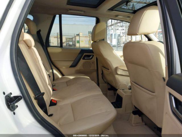 Land Rover LR2 Se Image 8