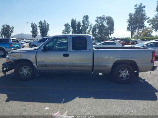 Chevrolet Silverado 1500 Ls Image 2