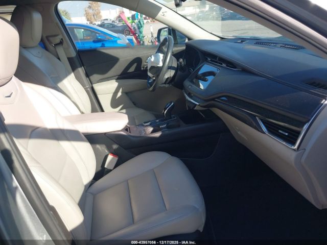 Cadillac XT4 Awd Premium Luxury Image 5