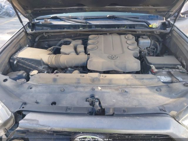 Toyota 4Runner Sr5 Image 4