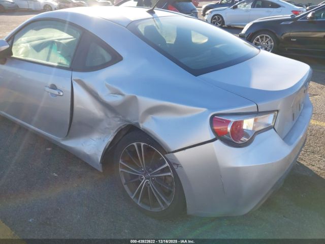 Scion FR-S Image 18
