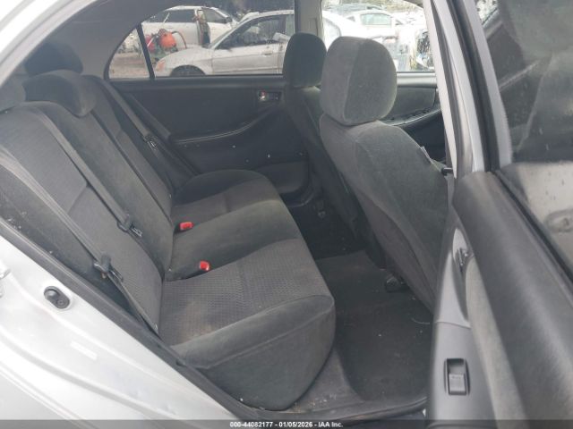 Toyota Corolla S Image 5