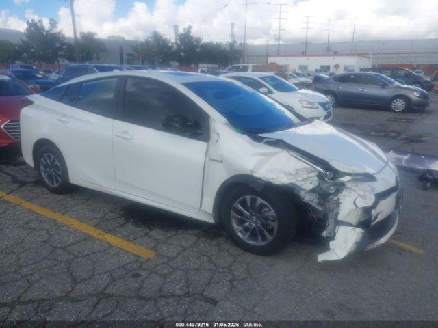  Salvage Toyota Prius