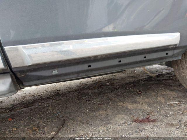 Nissan Pathfinder Sl Image 2