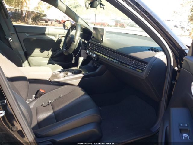 Honda Civic Sport Image 9