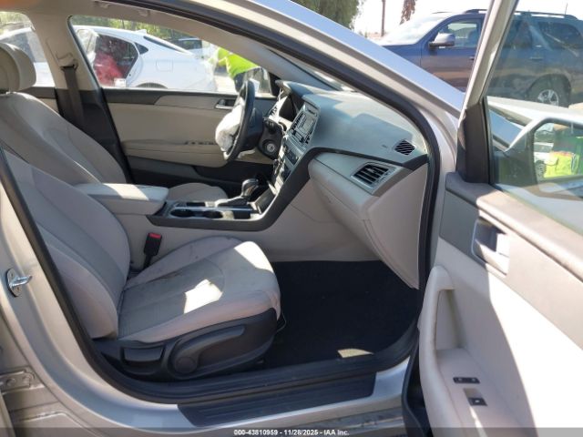 Hyundai SONATA Image 4