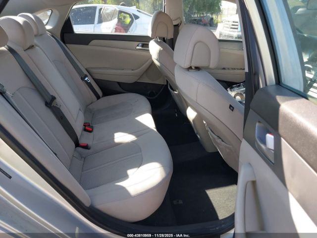 Hyundai SONATA Image 8