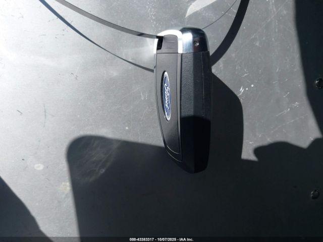 Ford F-150 Lariat Image 5