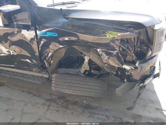 Ford F-150 Lariat Image 9