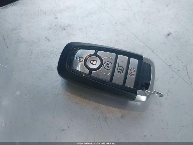 Ford Explorer Xlt Image 3