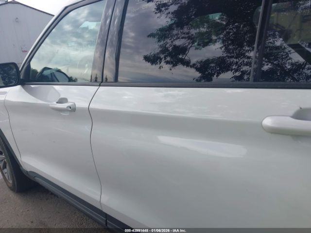 Ford Explorer Xlt Image 17