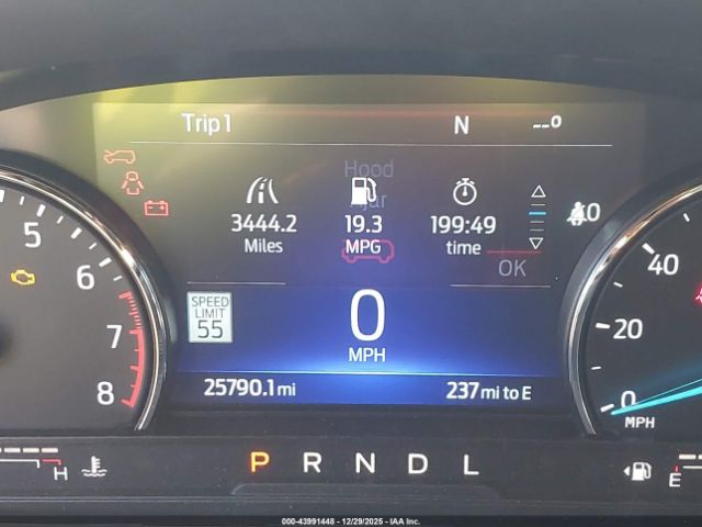 Ford Explorer Xlt Image 16