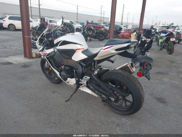 Honda Cbr1000 Rr Image 3