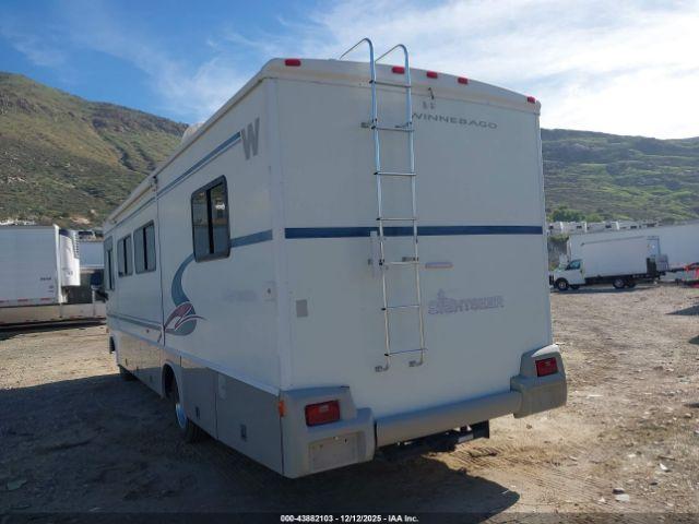 Ford F-550 Super Duty Stripped Chass Image 2