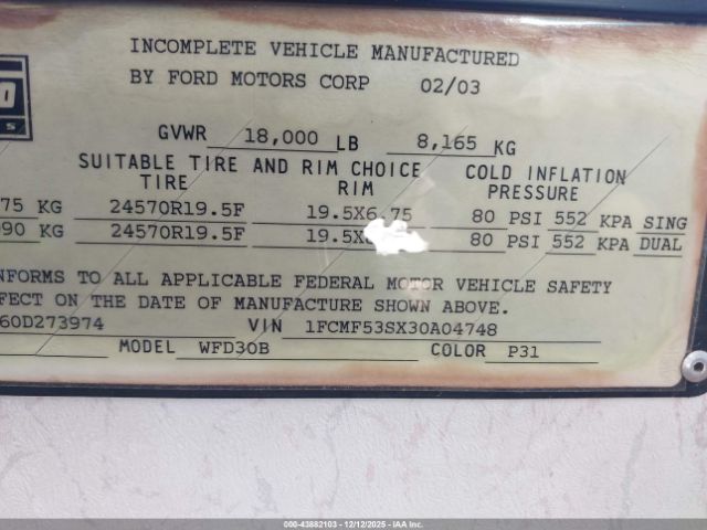 Ford F-550 Super Duty Stripped Chass Image 8