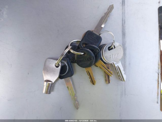 Ford F-550 Super Duty Stripped Chass Image 14