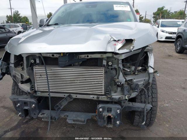 Ford Ranger Lariat Image 6