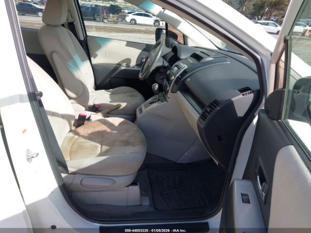 Mazda Mazda5 Touring Image 11